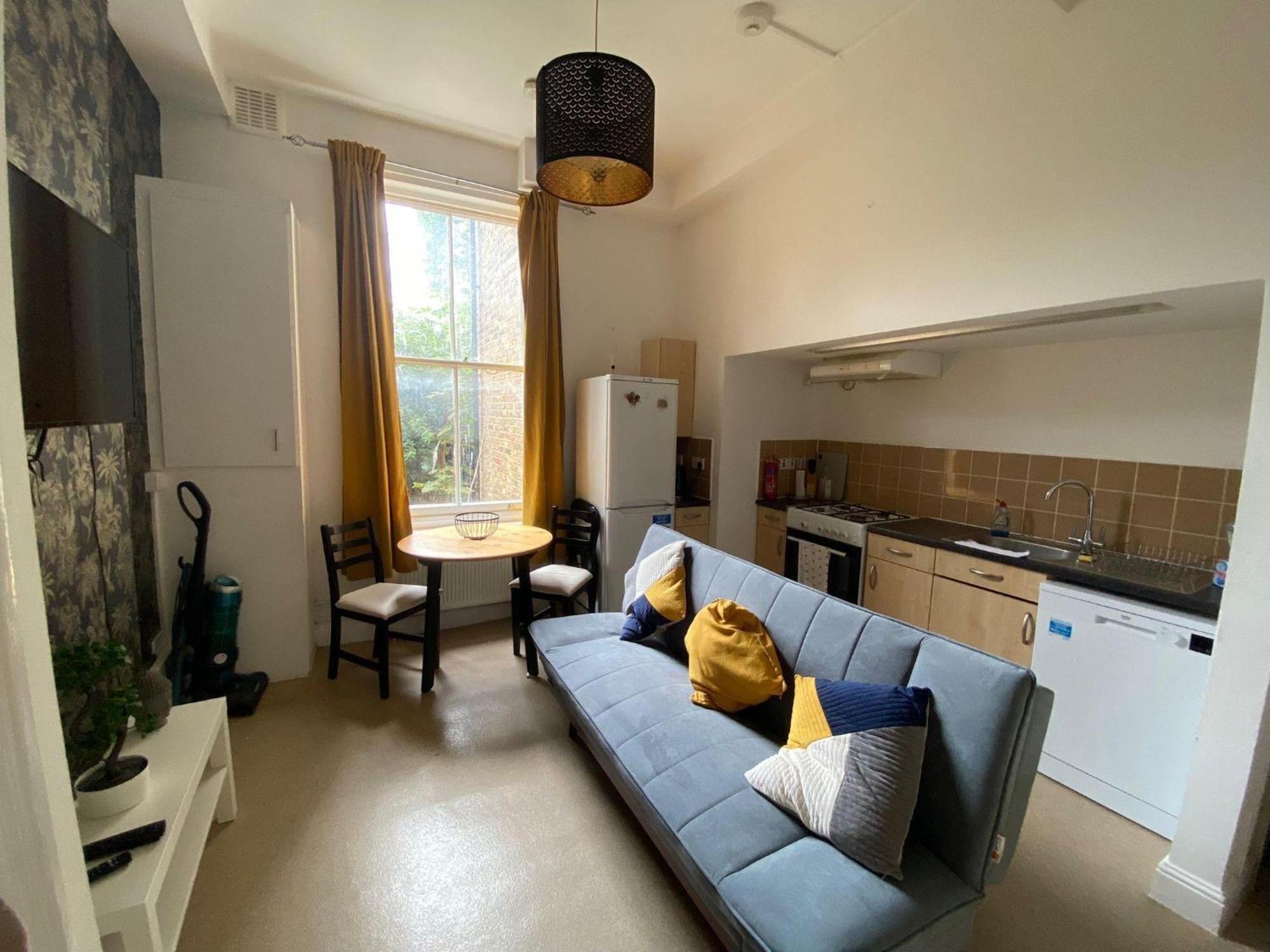 Bustling Western Apartment Londres Extérieur photo