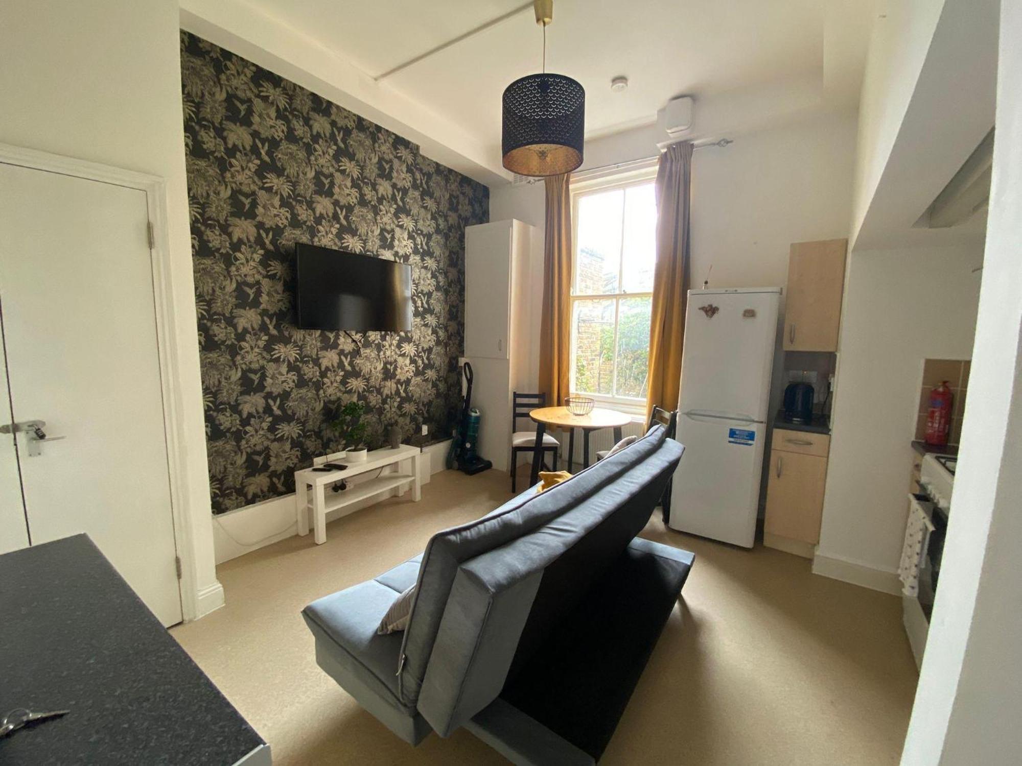 Bustling Western Apartment Londres Extérieur photo